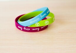 دستنبد در طرح های مختلف